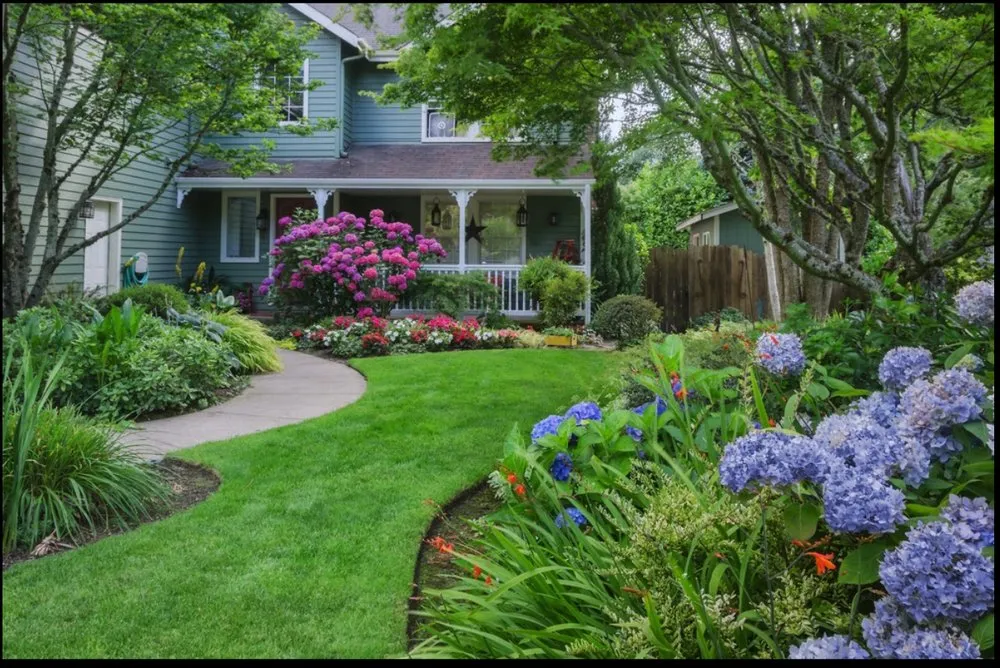 Reliable yard maintenance with custom design across Black Diamond, WA - Cedar County Landscaping