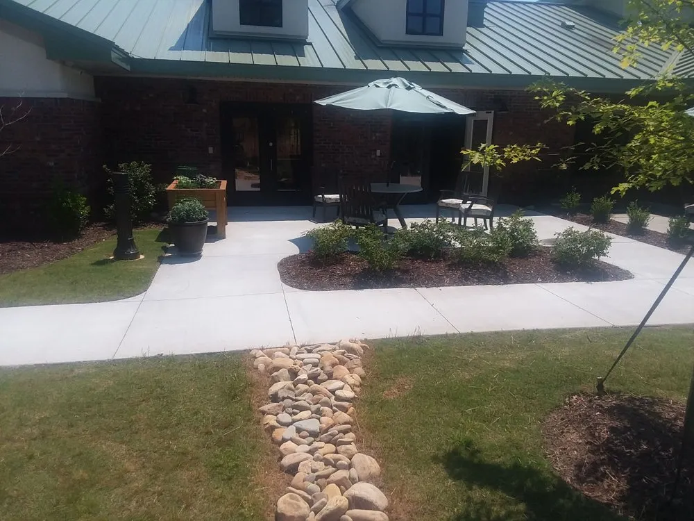 Top-rated outdoor landscaping in Suwanee, GA by Cedar Creek Landscape