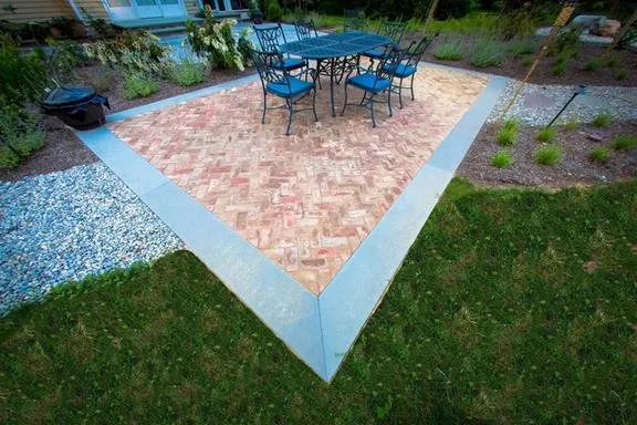 Affordable garden landscaping in Pennington, NJ by Cedar Creek Landscapes