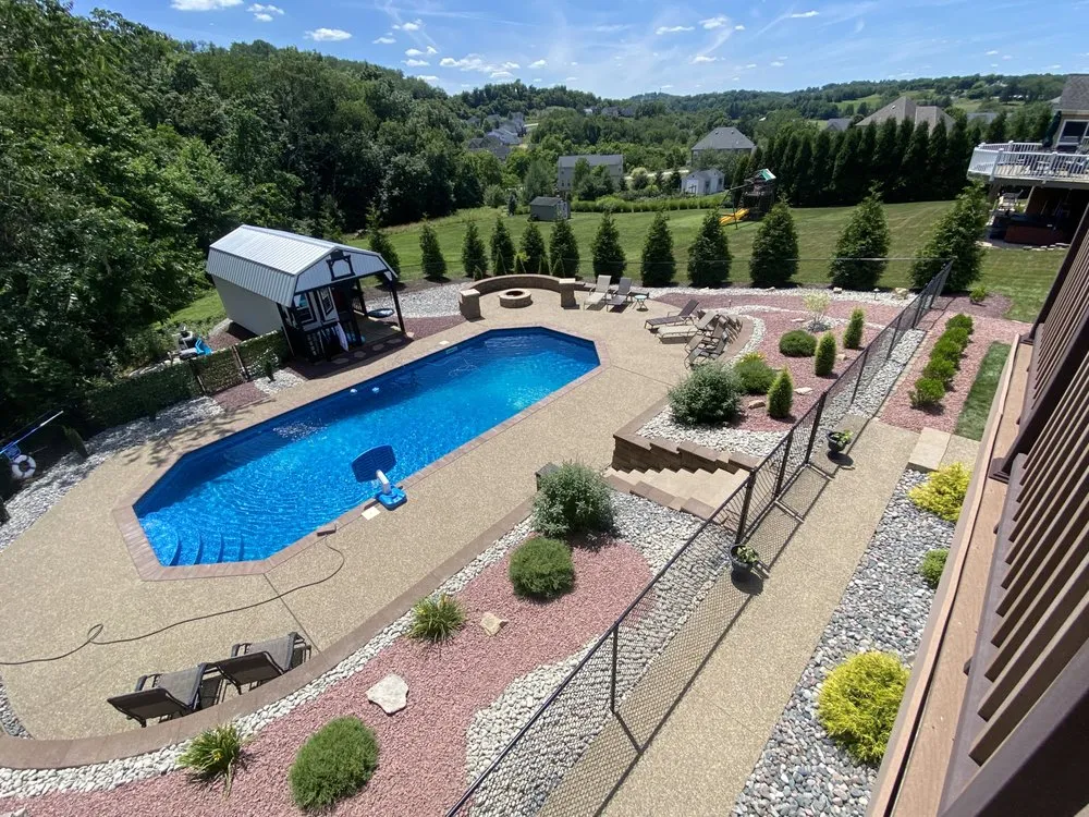 Local yard cleanup service experts serving Belle Vernon, PA - Cedar Creek Lawn and Landscaping