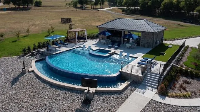 Custom yard cleanup service in Kemp, TX - Cedar Creek Pools