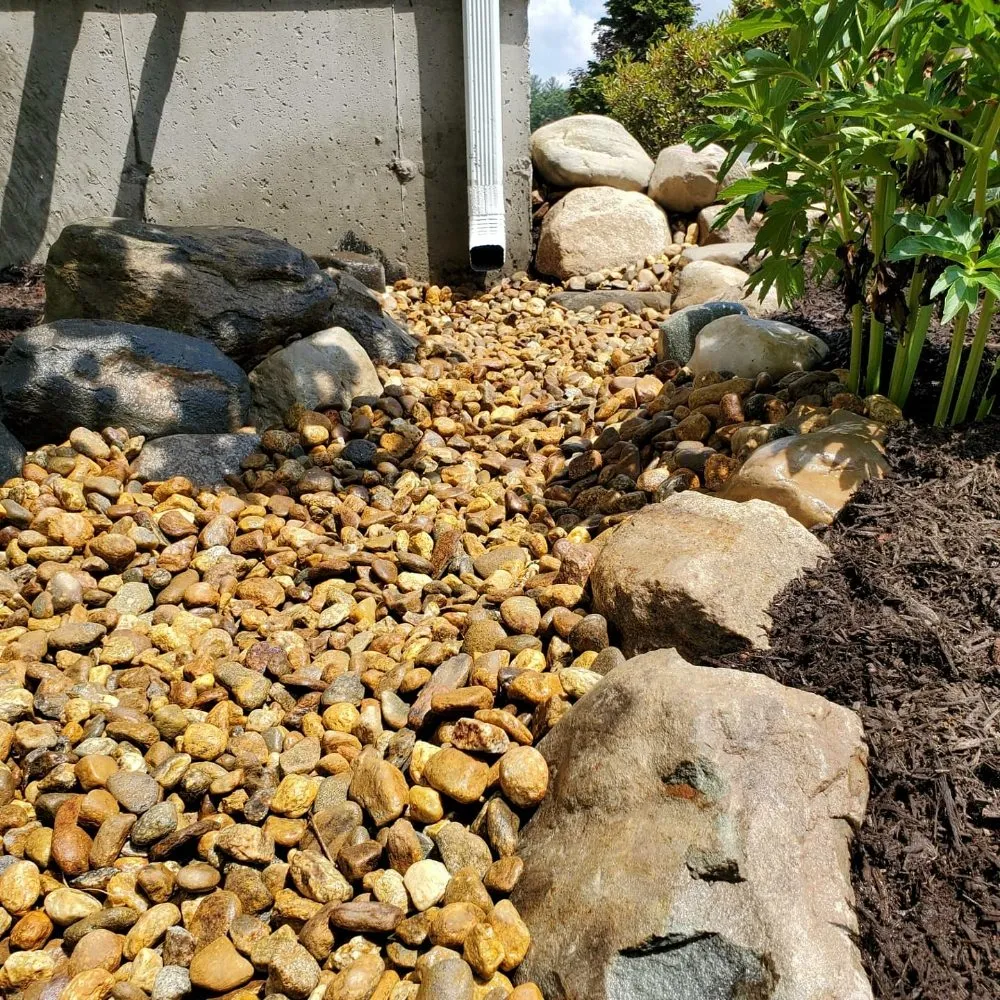 Affordable lawn care service for residential properties across Easthampton, MA - Cedar Horticulture