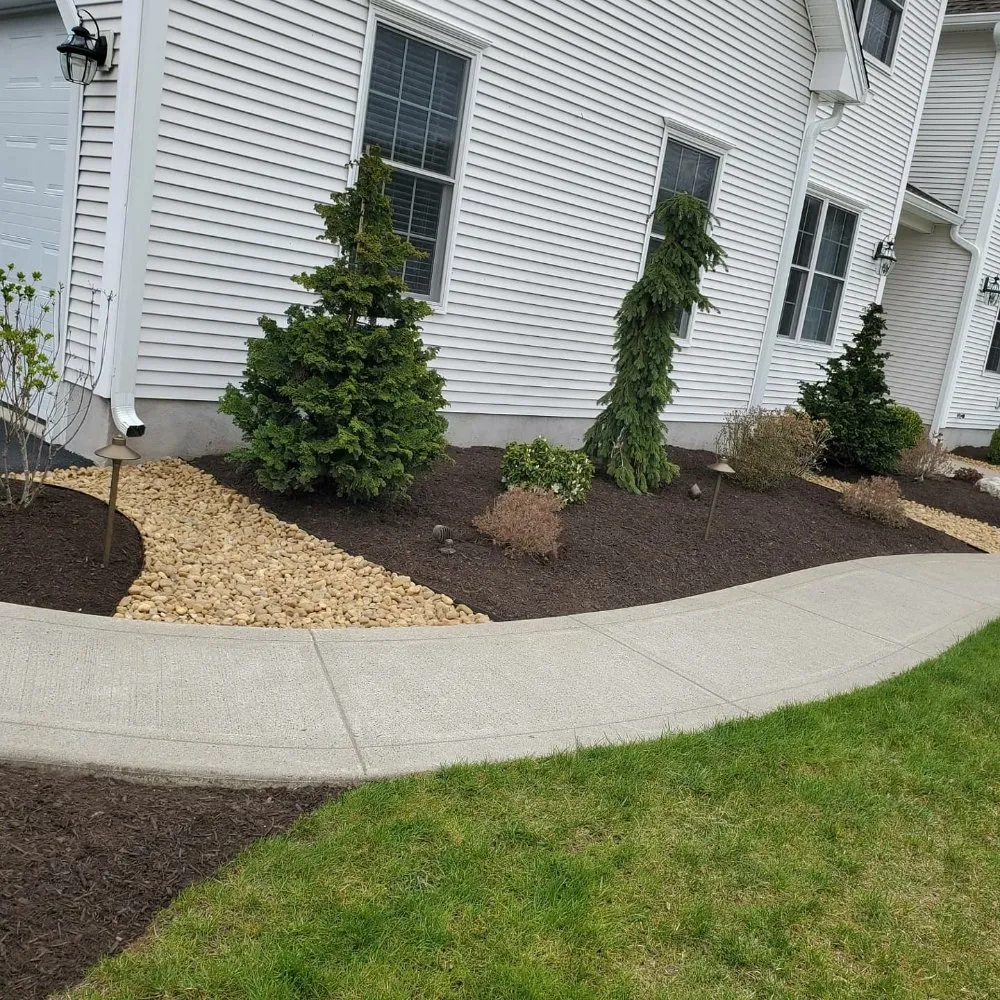 Professional landscaping services experts serving Easthampton, MA - Cedar Horticulture