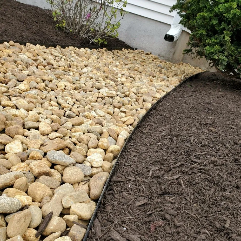 Top-rated yard maintenance in Easthampton, MA by Cedar Horticulture