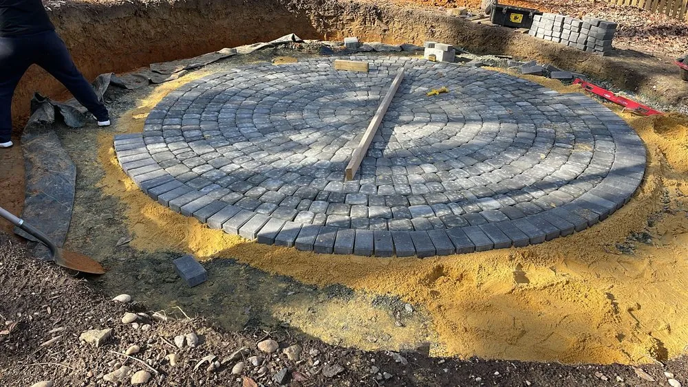 Expert residential landscaping in Alexandria, VA by Cedar Knoll construction and Landscape