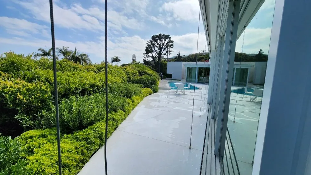 Trusted lawn care service experts serving Los Angeles, CA - Cedar Lake Gardening Services