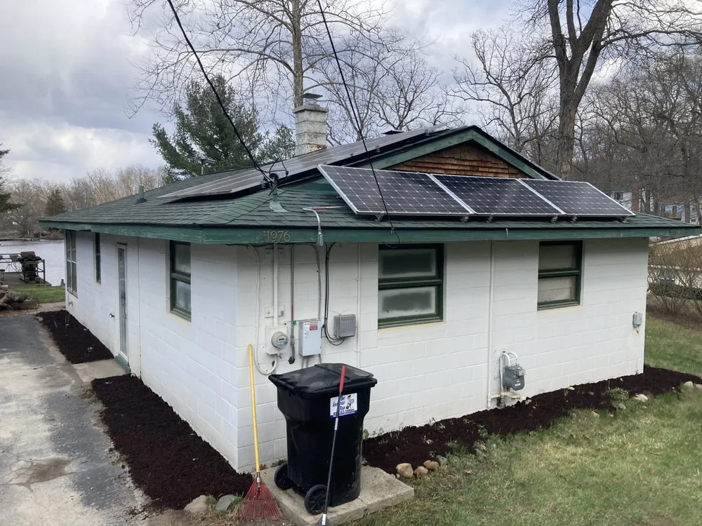 Expert garden landscaping experts serving Pinckney, MI - Cedar Lake Outdoor service