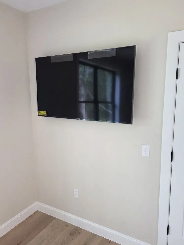 Custom lawn mowing service in Epping, NH by Cedar Point Home Services