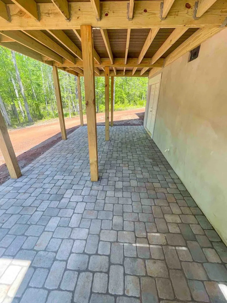 Professional garden landscaping in Roebuck, SC by Cedar Ridge Landscaping