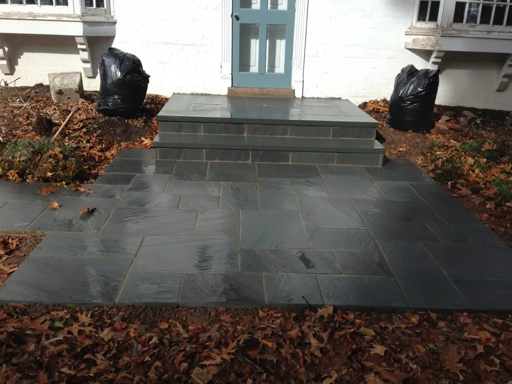 Top-rated landscape design in Alexandria, VA by CedarGrove