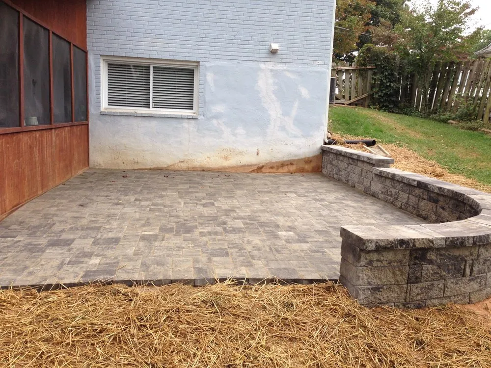 Expert landscaping services in Alexandria, VA by CedarGrove