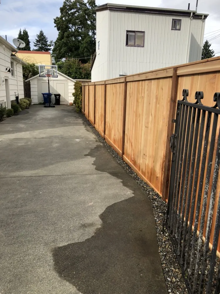 Top-rated landscaping services in Seattle, WA by Cedillo Garden Service