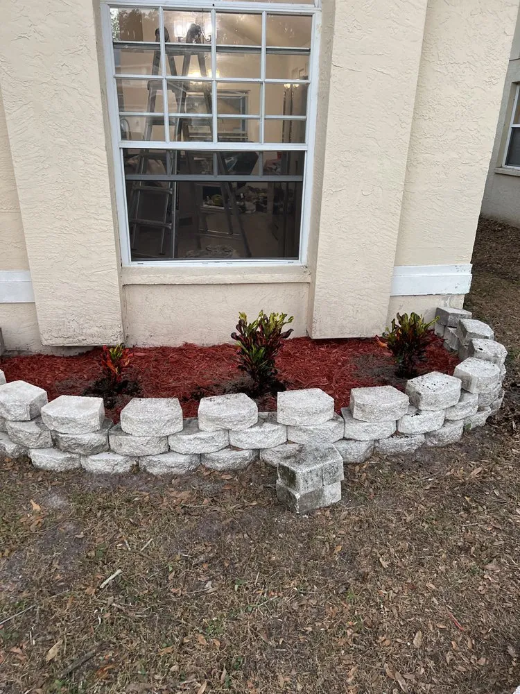 Expert garden landscaping experts serving Tampa, FL - Cedric Washington’s Landscaping