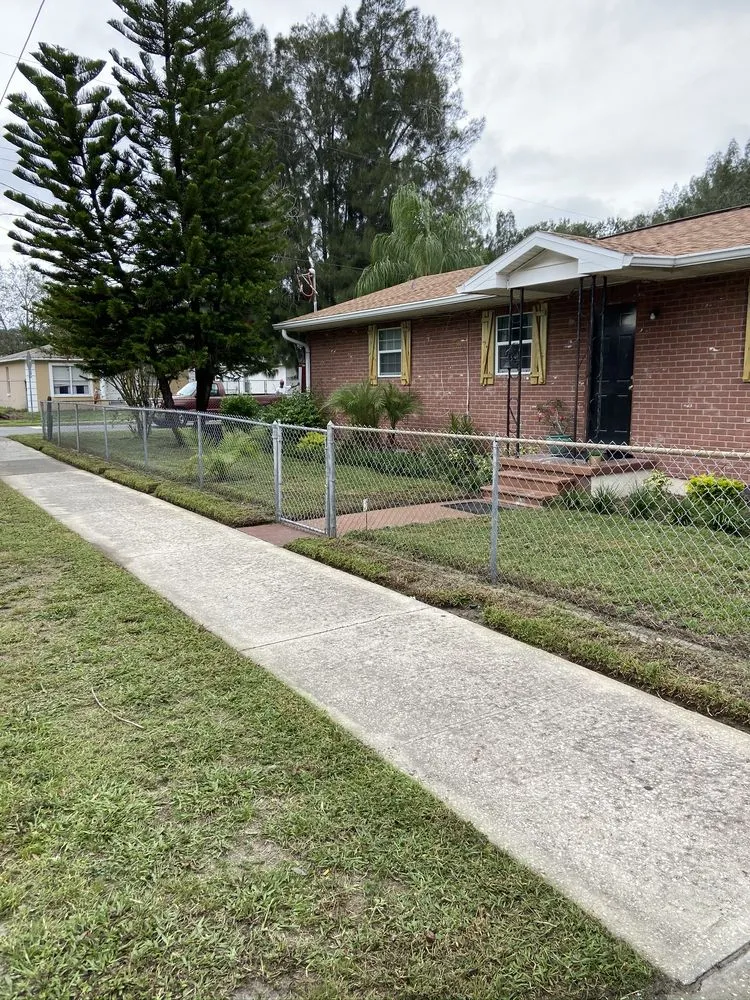 Local lawn care service in Tampa, FL - Cedric Washington’s Landscaping