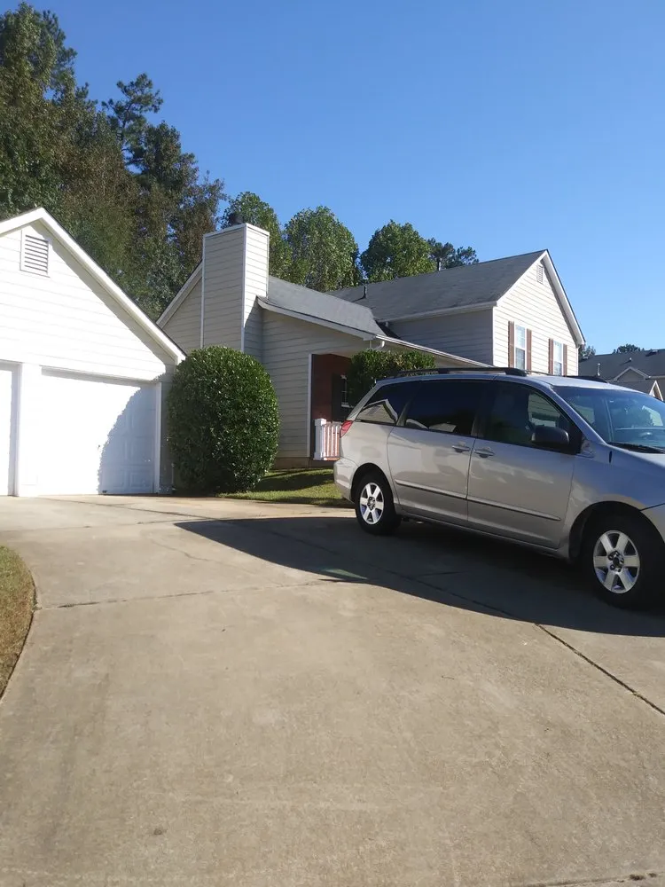 Custom lawn care service experts serving Canton, GA - Cefas Landscaping & Removal