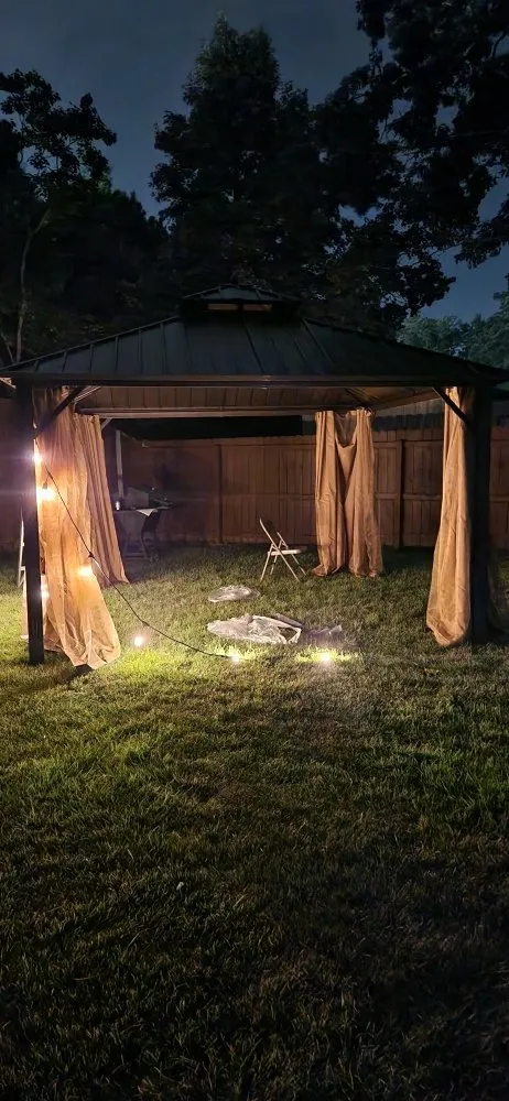 Professional landscape design for year-round maintenance in Shreveport, LA by Celli's Construction