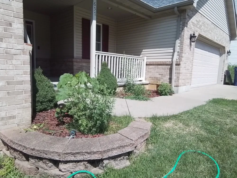 Top-rated lawn mowing service in Wentzville, MO - Celtic Landscaping