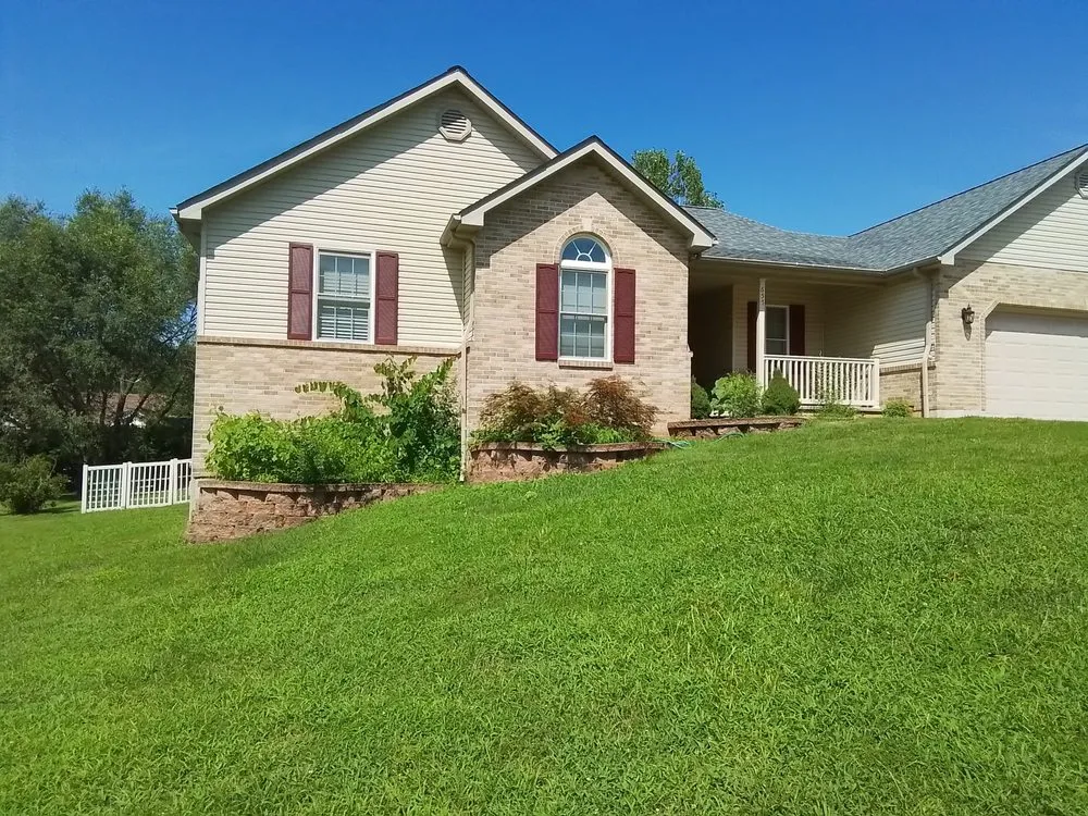 Reliable garden landscaping for beautiful yards across Wentzville, MO - Celtic Landscaping