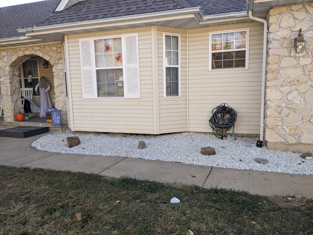 Expert garden landscaping near you in Wentzville, MO by Celtic Landscaping