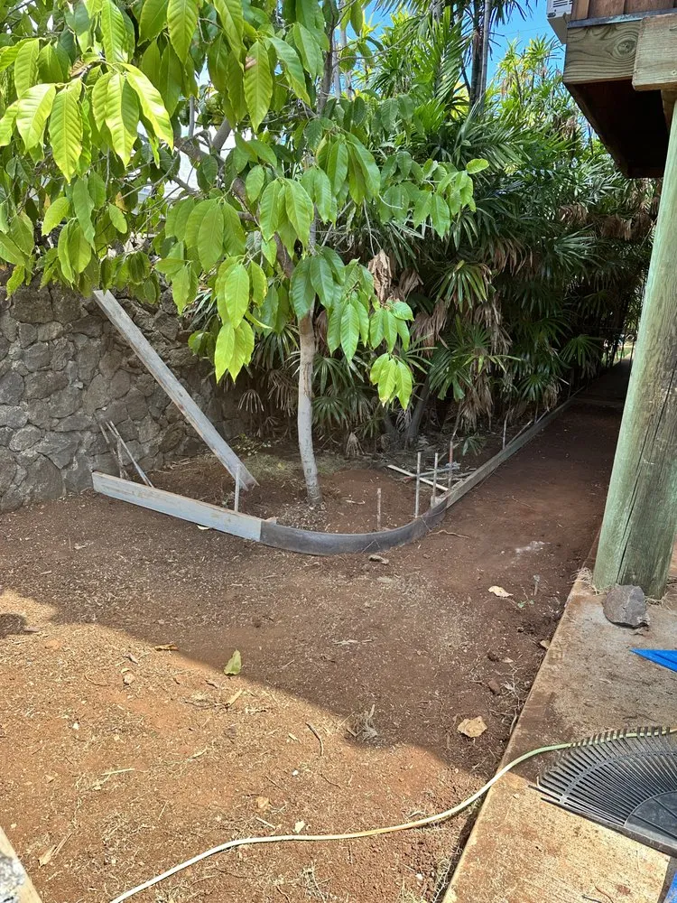 Trusted lawn mowing service in Honolulu, HI by Cement And Stone Hawaii