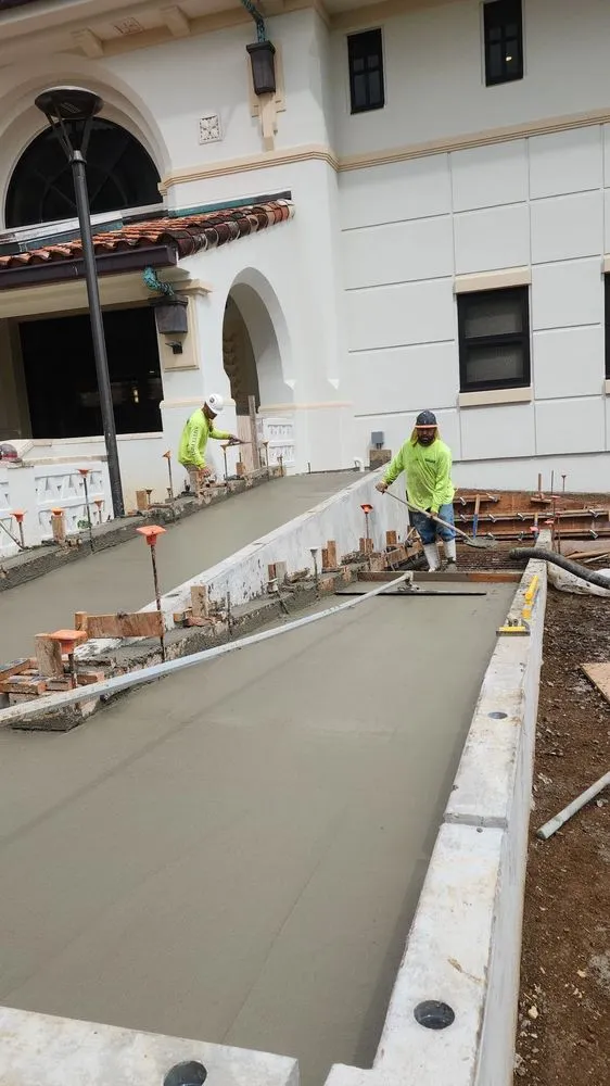 Custom lawn care service experts serving Honolulu, HI - Cement And Stone Hawaii