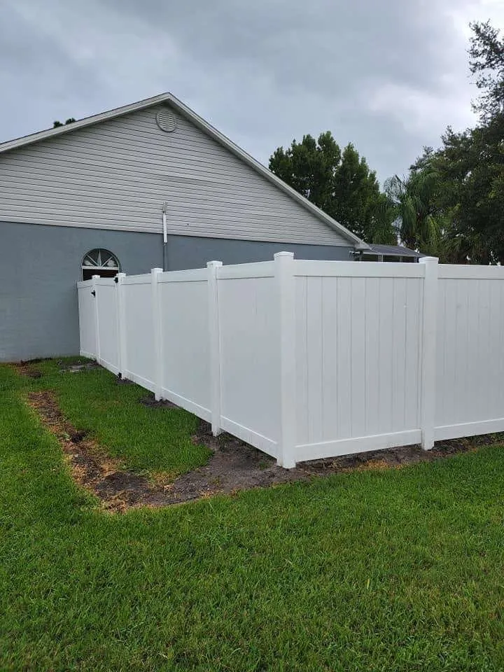 Custom lawn care service in Orange City, FL by CenfloShine