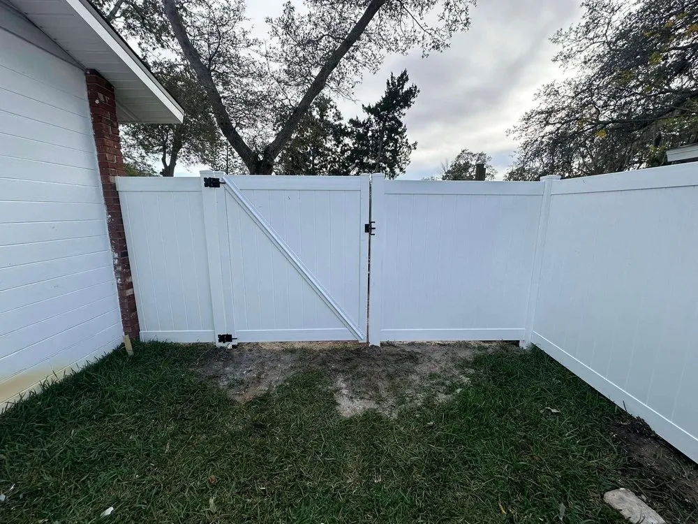 Custom residential landscaping experts serving Orange City, FL - CenfloShine