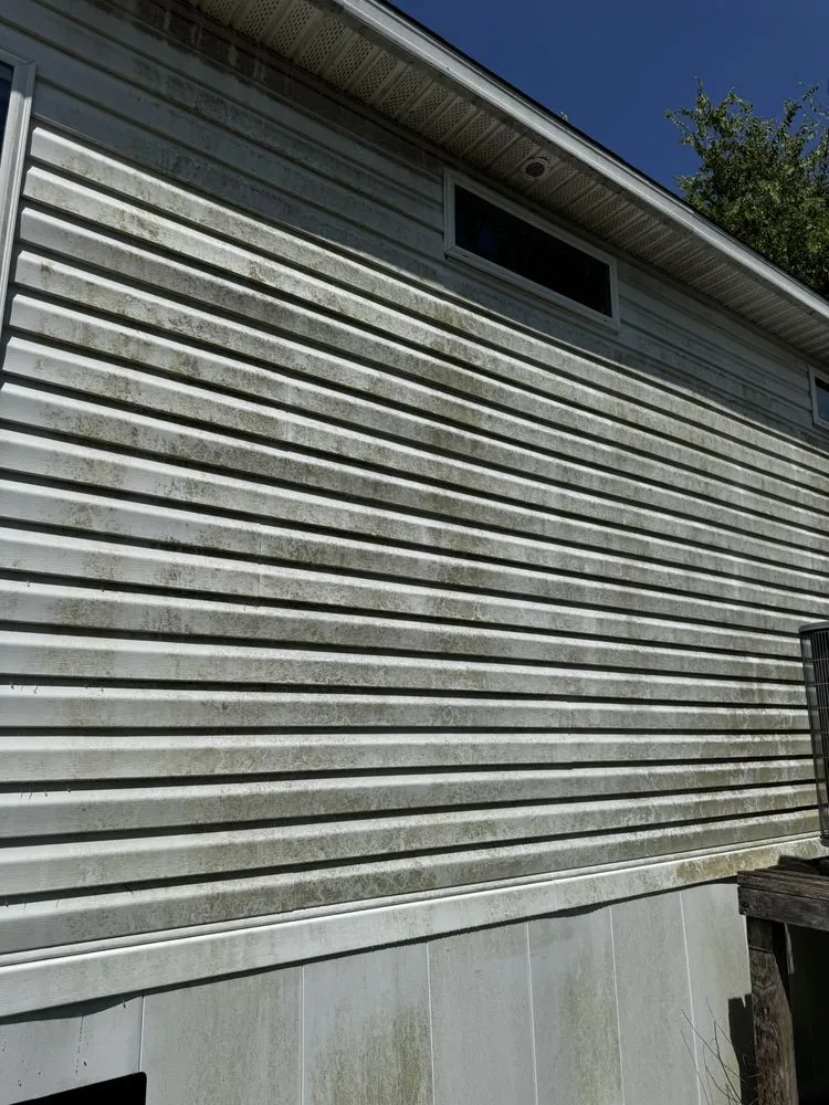 Local landscaping services in Alexandria, LA by Cenla Lawncare And Power Washing