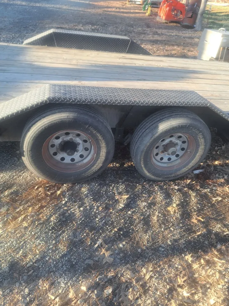 Custom lawn care service for outdoor upgrades in Greenwood, AR by Cenovia Enterprise