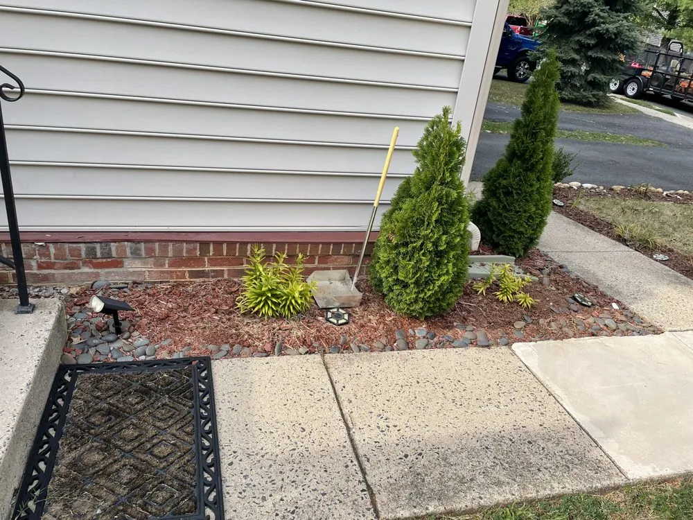 Top-rated outdoor landscaping for beautiful yards in Sterling, VA by Centeno Landscaping