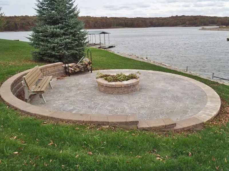 Local outdoor landscaping for outdoor upgrades in Centerville, IA by Centerville Greenhouses