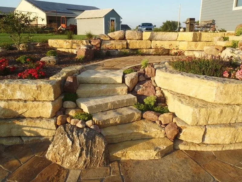 Professional garden landscaping in Centerville, IA - Centerville Greenhouses