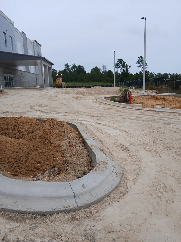 Custom residential landscaping experts serving Apopka, FL - Centra Flo