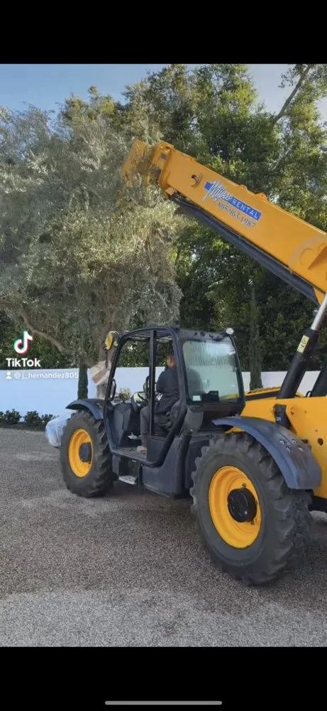 Expert lawn care service in Goleta, CA - Central Coast Landscaping