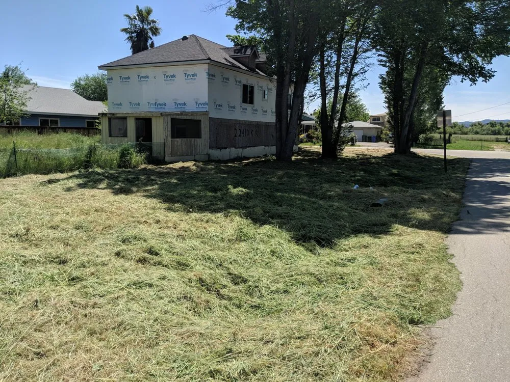 Local lawn mowing service in Los Osos, CA by Central Coast Weed Pullers