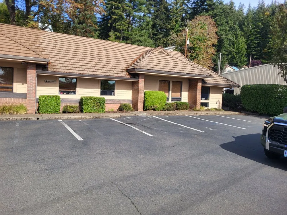 Custom garden landscaping in Lebanon, OR by Central Coast Yard Maintenance