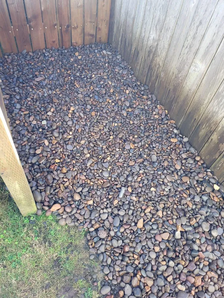 Reliable yard maintenance with custom design in Lebanon, OR by Central Coast Yard Maintenance