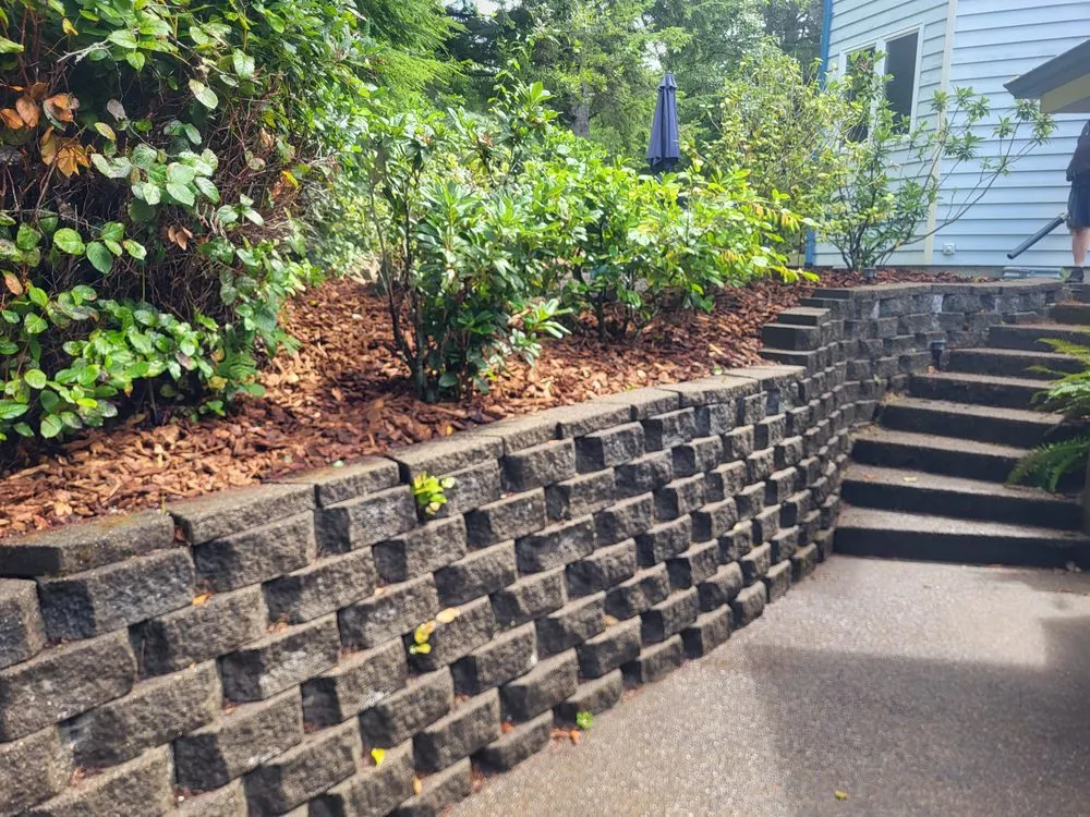 Top-rated lawn care service in Lebanon, OR - Central Coast Yard Maintenance