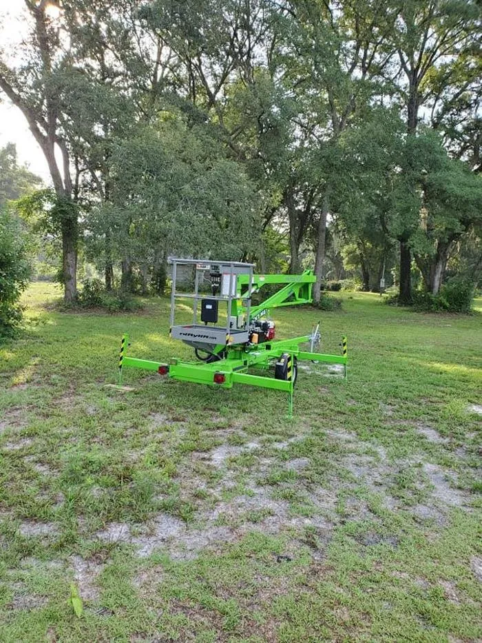 Affordable residential landscaping in Chiefland, FL by Central Florida Lawn Land and Tree Management