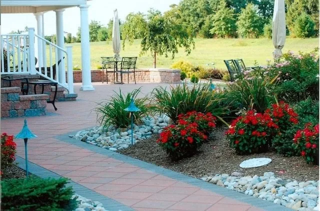 Professional outdoor landscaping experts serving Hamilton, NJ - Central Jersey Landscaping & Lawn Maintenance Inc