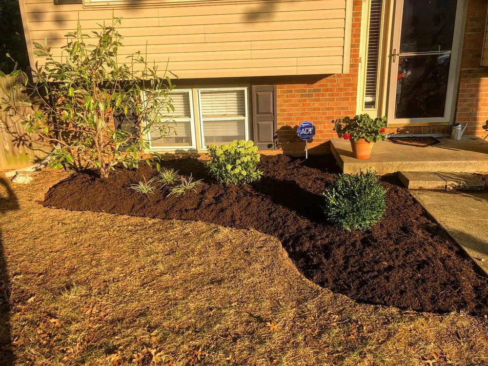 Custom residential landscaping in Brodhead, KY by Central Kentucky Properties
