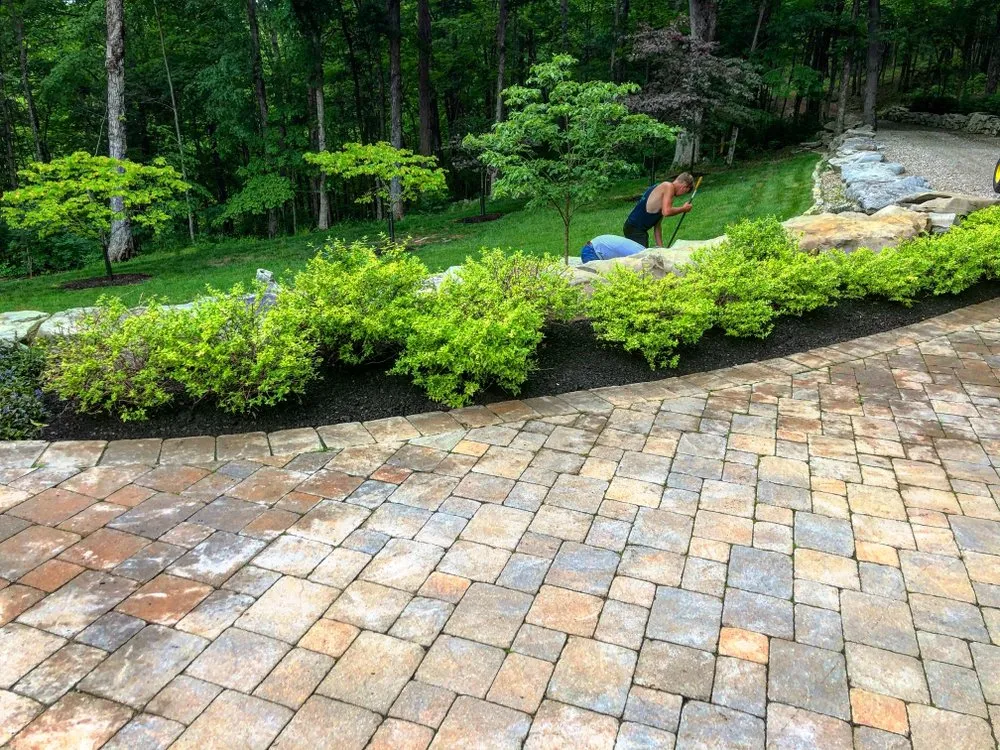 Reliable landscape installation for residential properties in Brodhead, KY by Central Kentucky Properties