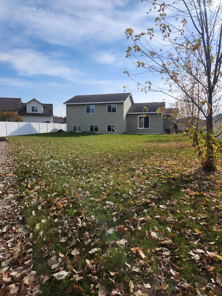 Professional yard maintenance in Roscoe, MN - Central Lakes Lawn Care