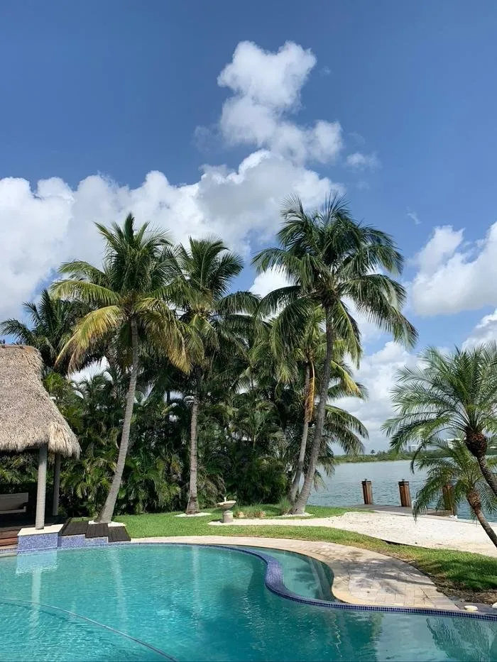 Affordable landscaping services for year-round maintenance across Weston, FL - Central Lawn Maintenance