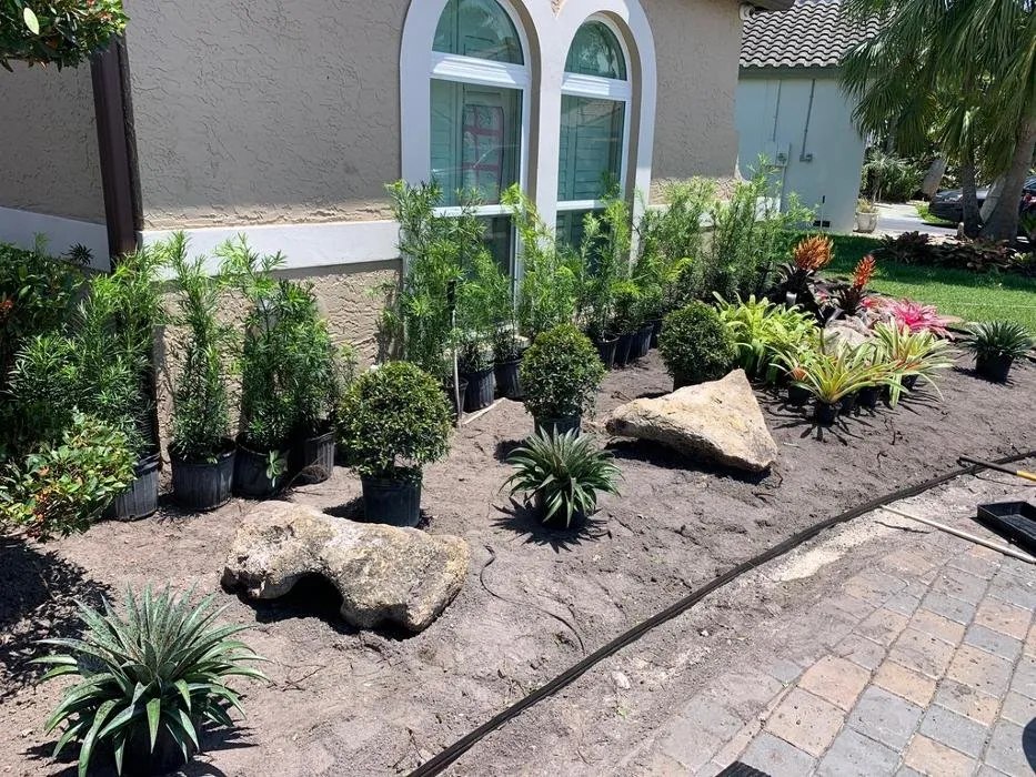 Trusted outdoor landscaping for homes in Weston, FL by Central Lawn Maintenance