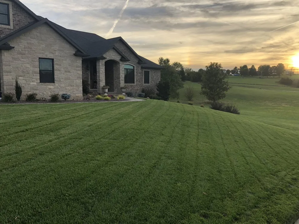 Top-rated lawn care service in Jefferson City, MO - Central MO Turf Management