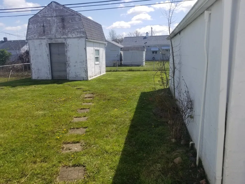 Custom garden landscaping for year-round maintenance across Columbus, OH - Central Ohio Grass Cutters