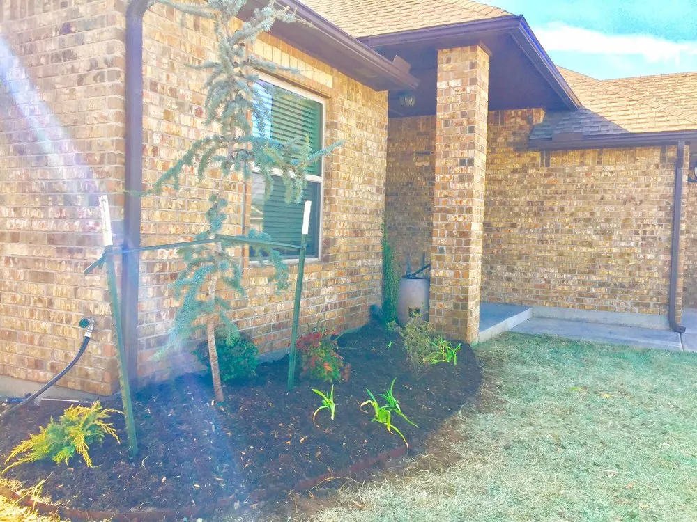 Affordable yard maintenance in Moore, OK by Central Oklahoma Landscape