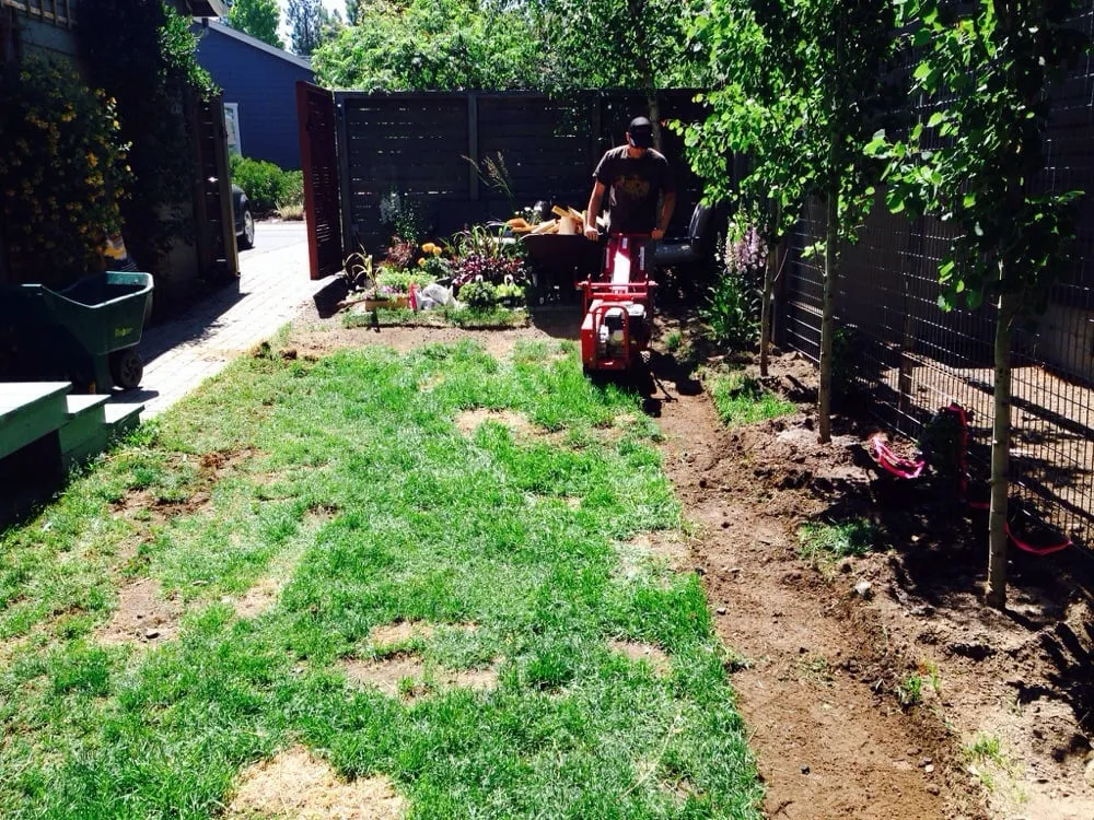 Local lawn mowing service experts serving Bend, OR - Central Oregon Lawn Center