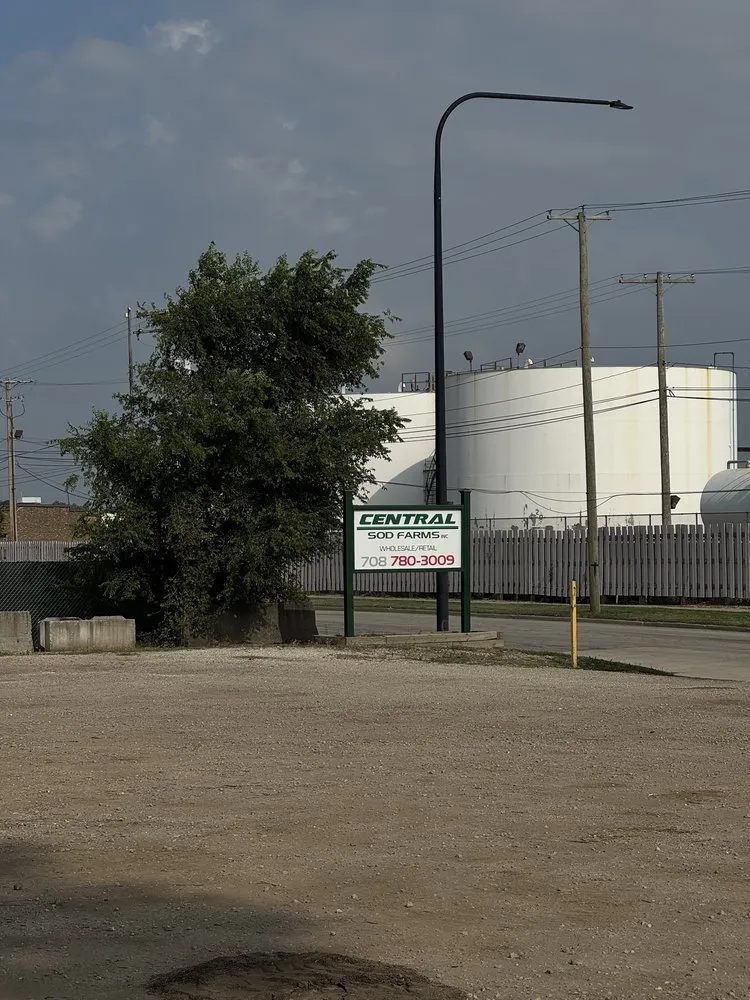 Custom garden landscaping in Cicero, IL - Central Sod Farms